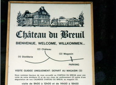 Informationstafel vom Chteau du Breuil
Panneau d'information du Chteau du Breuil
Information board of the Chteau du Breuil